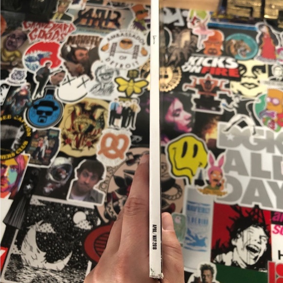 Interview Magazine April/May 2018 - Picture 3 of 9